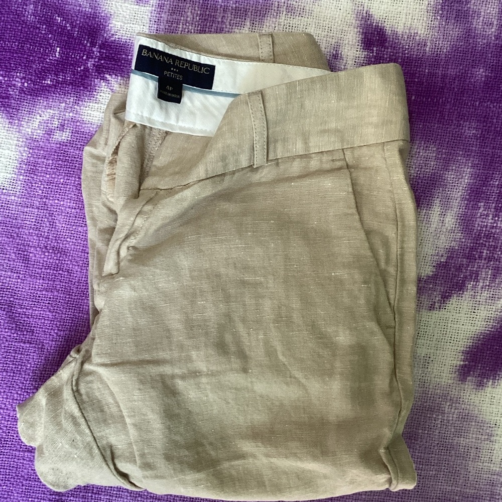 Banana Republic Petite Women’s Khaki Chinos with Slight Flare